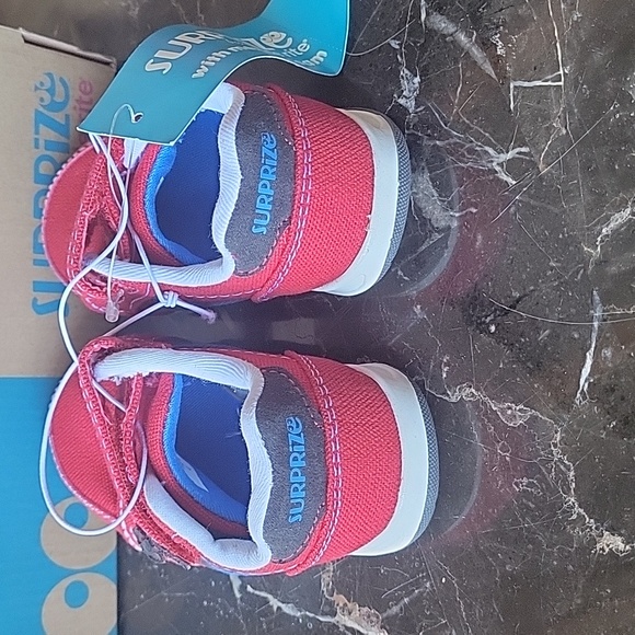 NWT Stride Rite Sneakers - Picture 4 of 4
